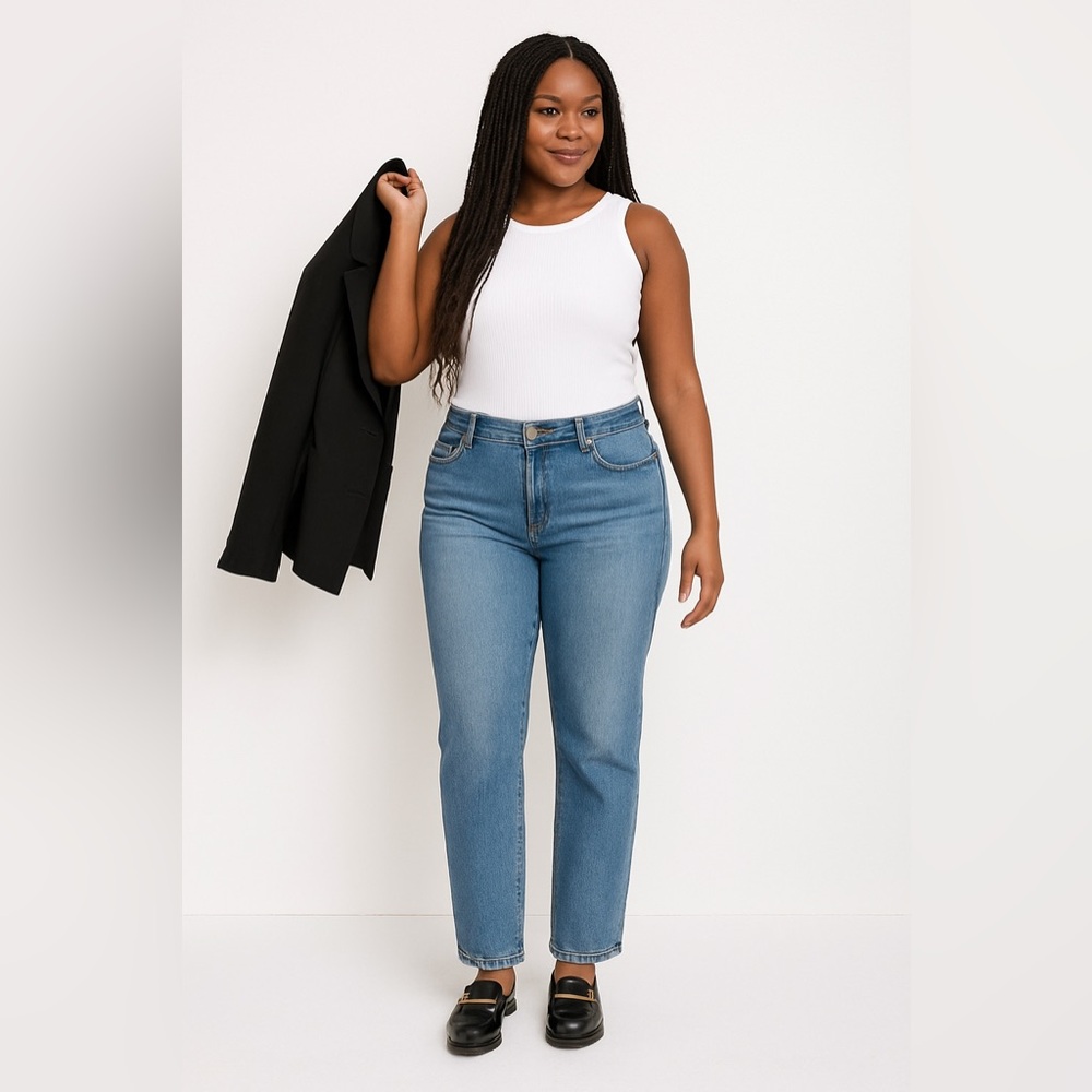 Lane Bryant Flex  Waistband Mid-Rise Straight-Leg Med Wash Jeans Sz. 30/32 NWT